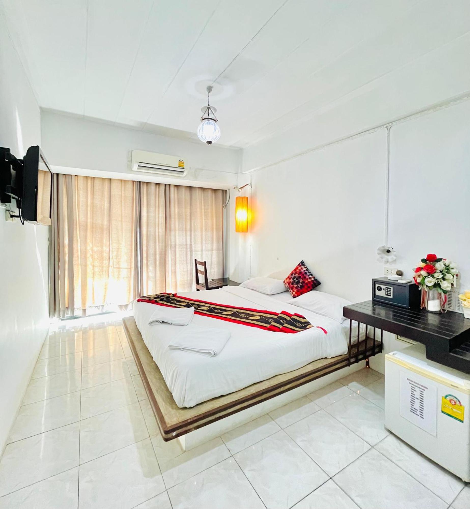 Sea Beach Paradise Patong Eksteriør bilde